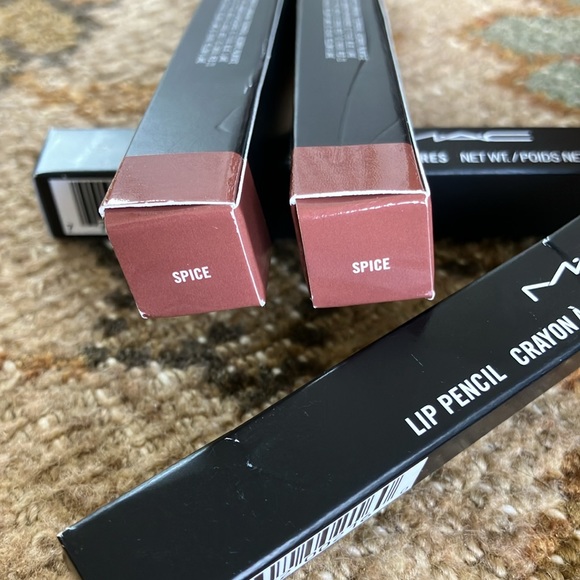 MAC Spice Lip Pencil - Picture 2 of 3